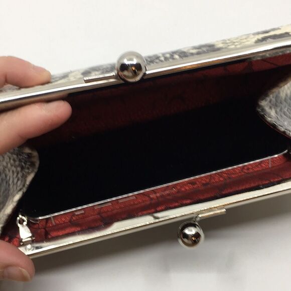 Depeche Mode Faux Python Kisslock evening clutch with silver tone hardware - Picture 13 of 16